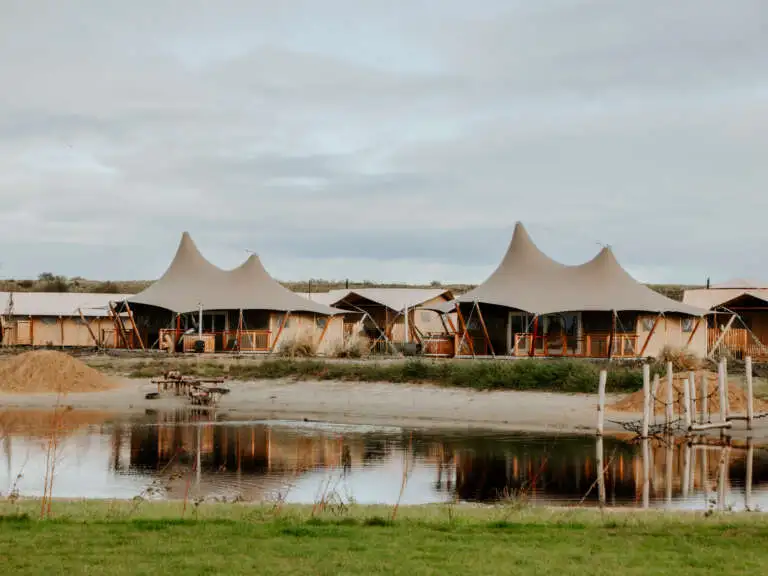 Zwemvijver op Strandpark De Zeeuwse Kust